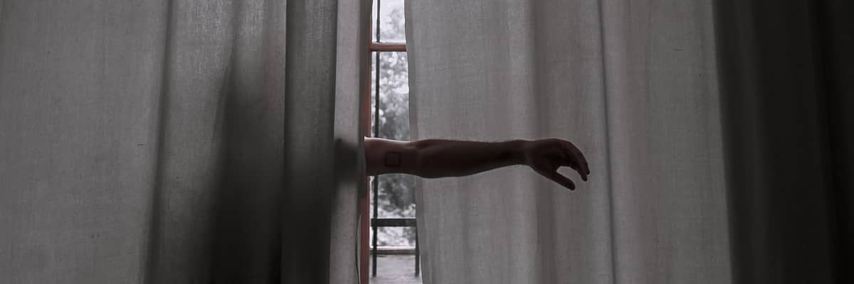 Survive a Murder Mystery Party